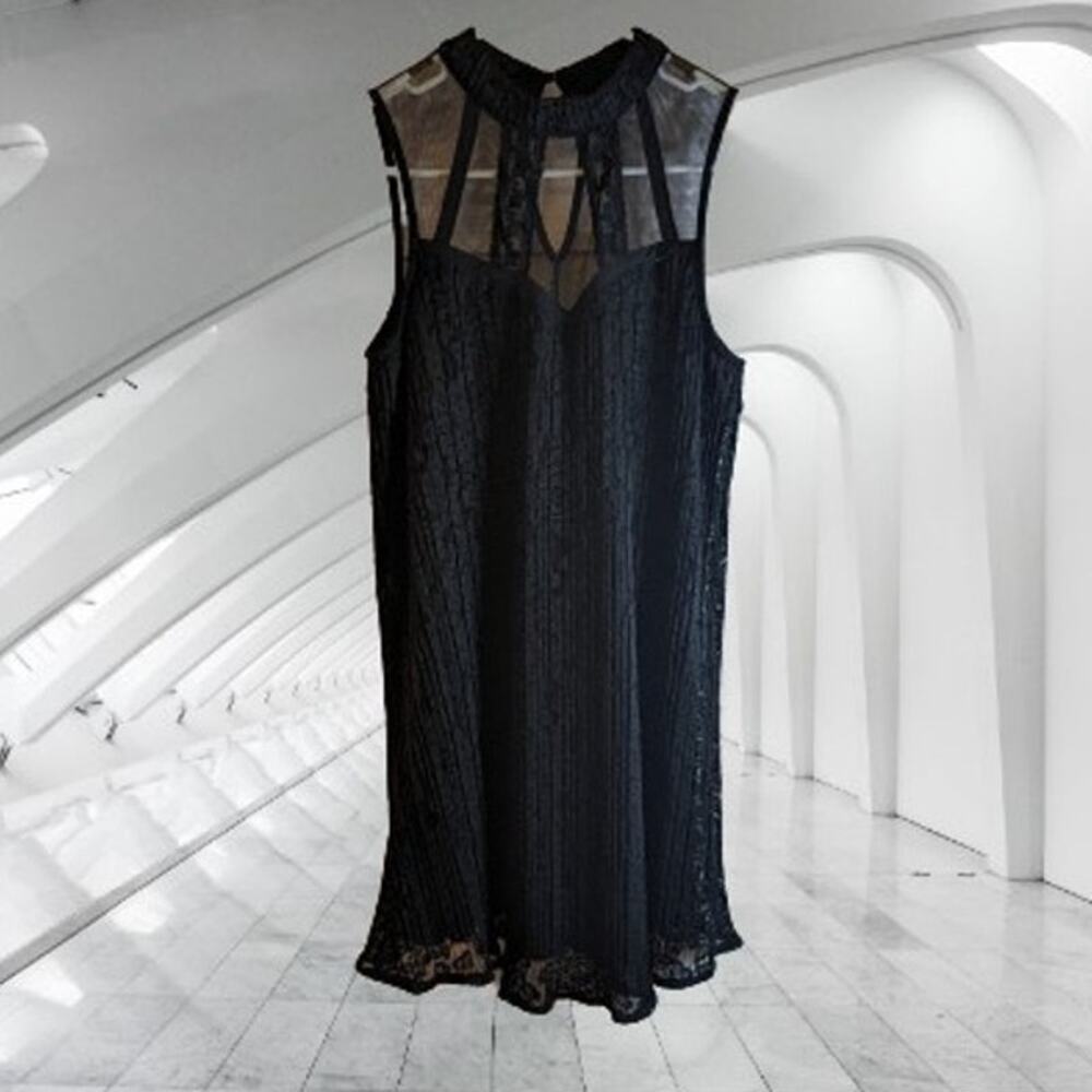 Speechless small NWT sleeveless black lined polyester woman's cocktail dress.
